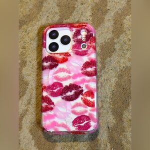 Velvet Caviar Kiss Me 17 Pro Case